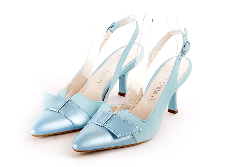 Sky blue women's open back shoes, with a knot. Tapered toe. High spool heels. Front view - Florence KOOIJMAN